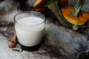Traditional white russians are made with Kahlua, vodka and heavy cream, but this one uses Bailey's instead.